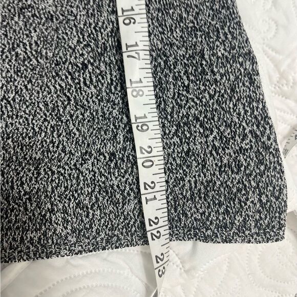 Sigrid Olsen Tank Top Hand Knit Large Square Neck Stretch Vintage Gray Red
Black - Picture 10 of 10